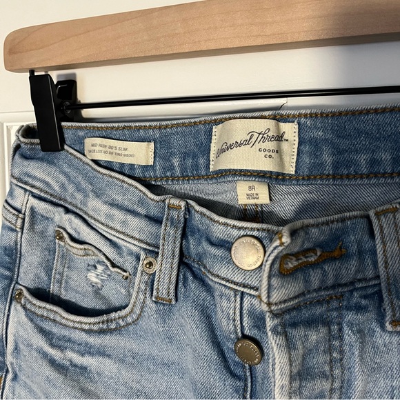 Universal Thread Mid Rise 80s Slim Ripped Distressed Light Wash Jeans Size 8 - Picture 5 of 9